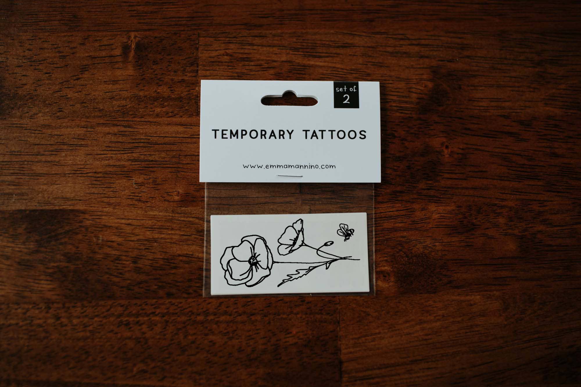 August Birth Flower - Poppy - Saint & Company - August Birth Flower - Poppy Temporary Tattoos