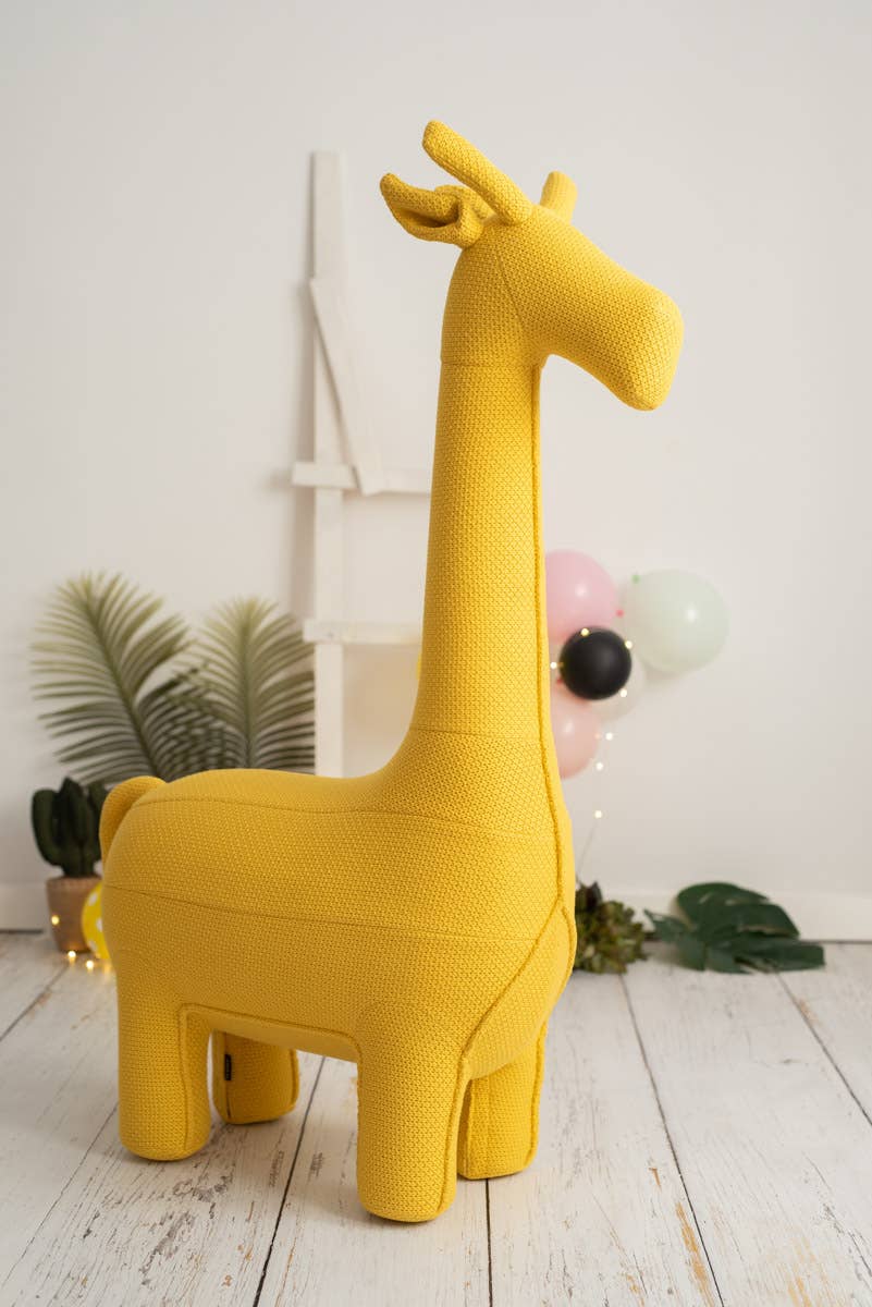 Crochetts - PLUSH GIRAFFE MAXI SEAT